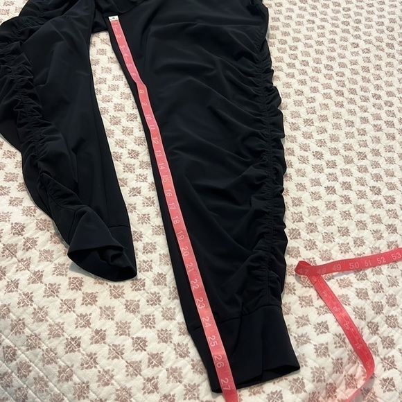 Athleta Attitude Black Jogger Yoga Workout Pants Size 6 - Picture 17 of 17